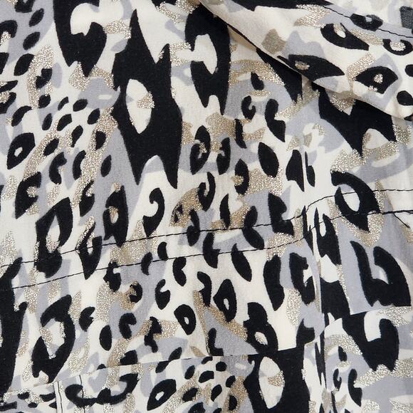 Chico's Zenergy Jacket Hooded Animal Print 3/4 Sleeve Lightweight Zip Up‎ Size 3 - Picture 6 of 8